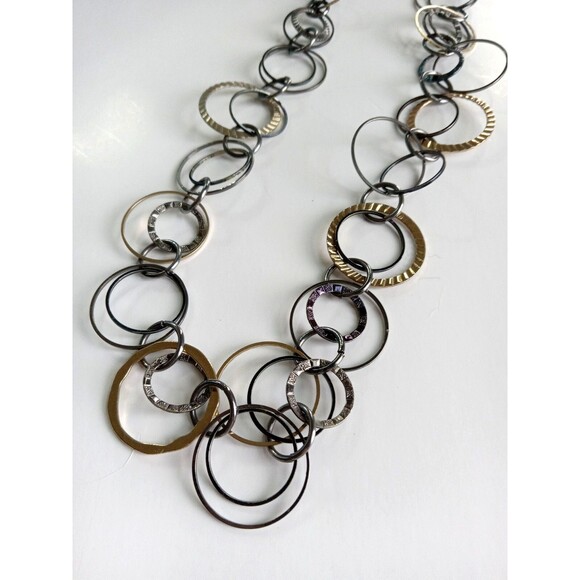 Daisy Fuentes Mixed Metal Geometric Circles 16" Necklace Dark Neutrals - Picture 1 of 10